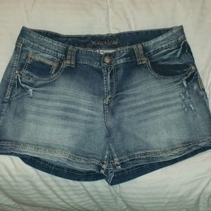 Stone wash jean shorts - like new
